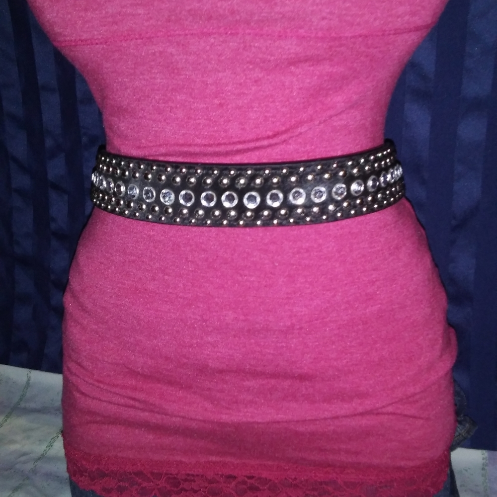 BRAND NEW. DDD 3-D Women's Western Belt. Small.